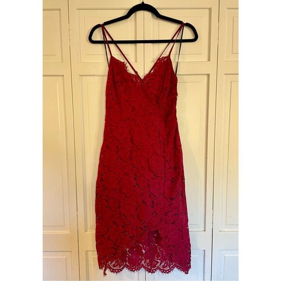 Lulu’s raspberry lace cross strap dress size large - Picture 2 of 11